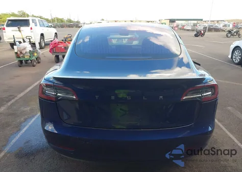 2018 Tesla Model 3 Long Range/Mid Range from USA, damaged, VIN 5YJ3E1EA1JF004308
